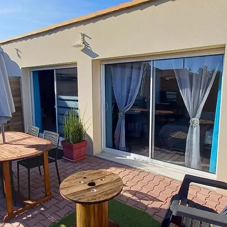 Location Saisonniere Bord De Mer. Apartment *